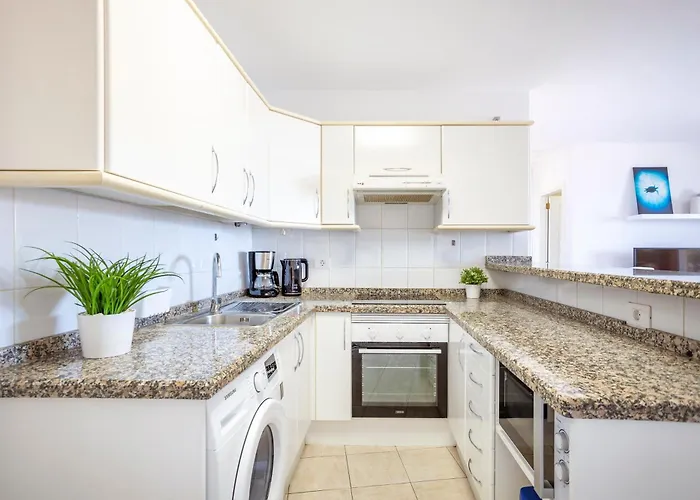 Apartment Blue Garden - Cozy With Atlantic Views *