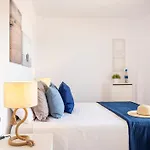 Blue Garden - Stylish With Atlantic Views Apartmán