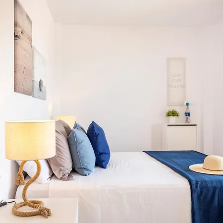 Blue Garden - Stylish With Atlantic Views 公寓